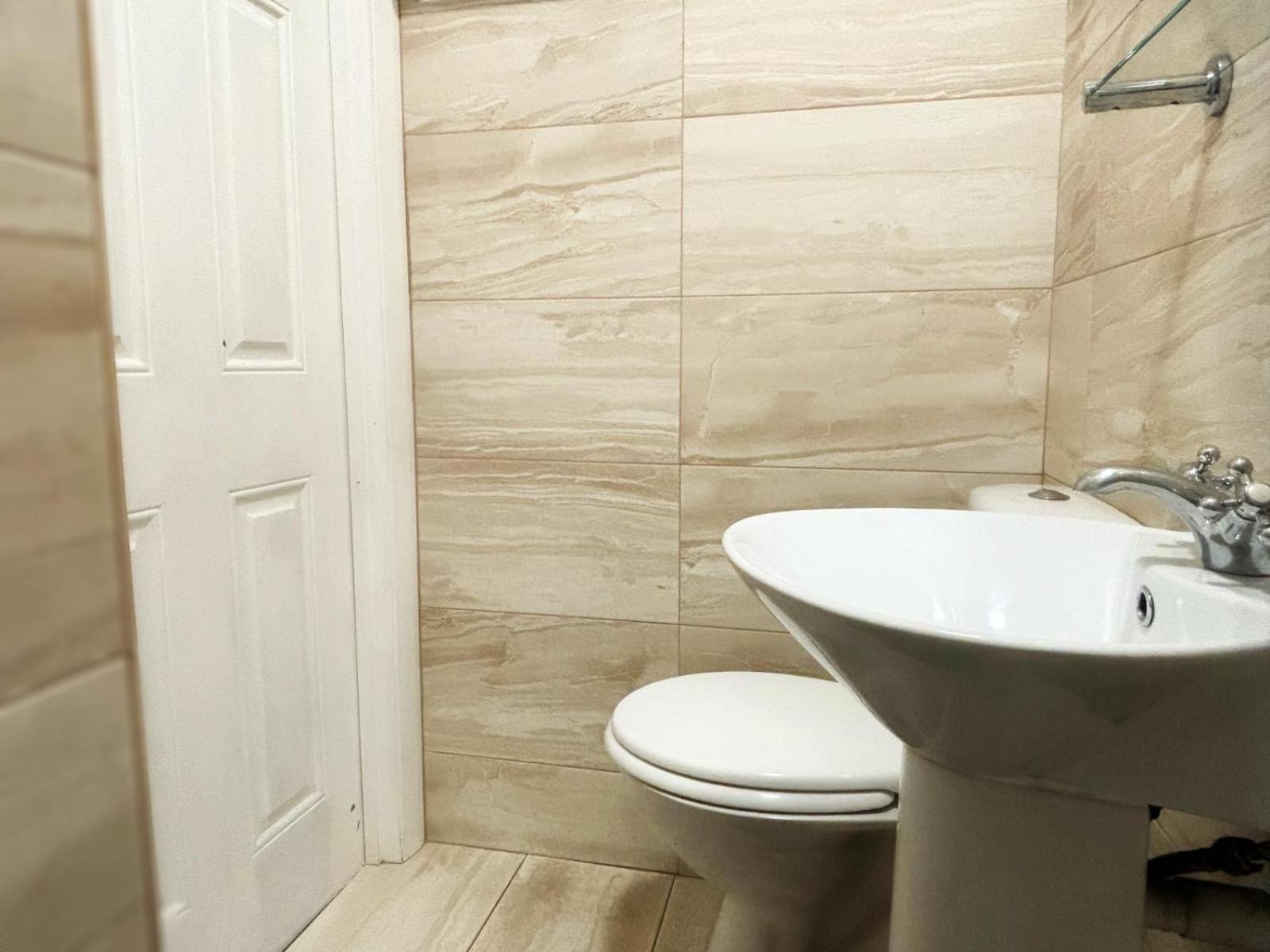 Shirley Apartments, Cozy Studio, Self Check In, 10 Min Drive To City Centre, Walking To Redbridge Train Station Саутгемптон Экстерьер фото