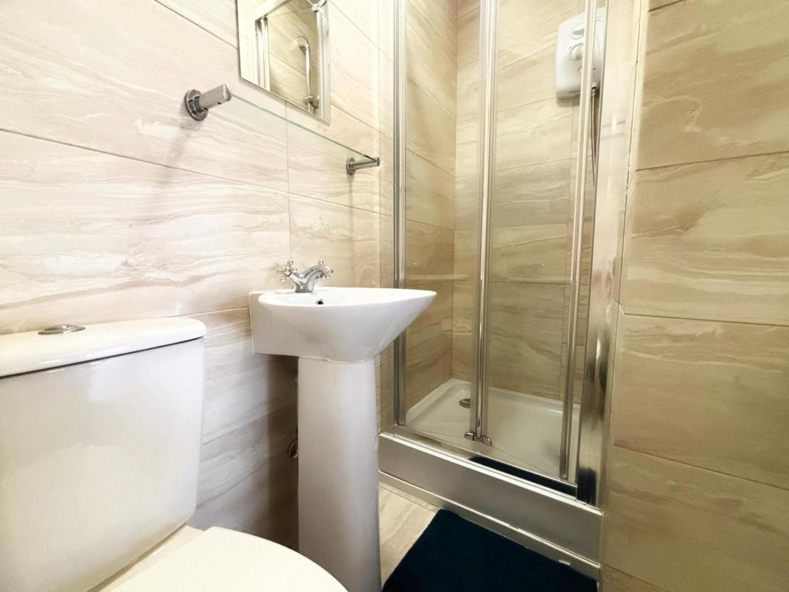 Shirley Apartments, Cozy Studio, Self Check In, 10 Min Drive To City Centre, Walking To Redbridge Train Station Саутгемптон Экстерьер фото